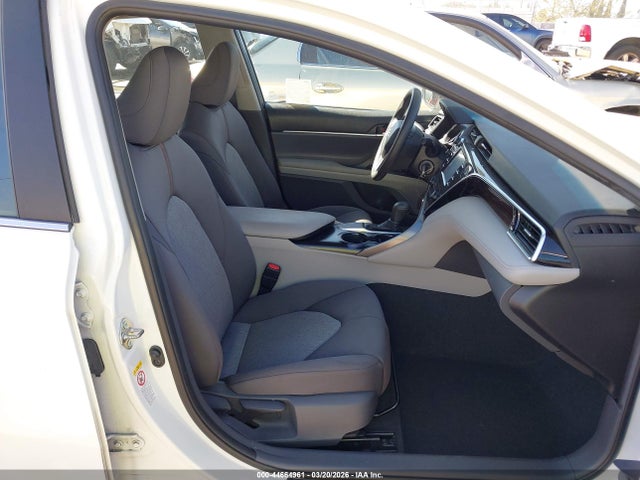 4T1B11HK3JU583848 Toyota CAMRY LE