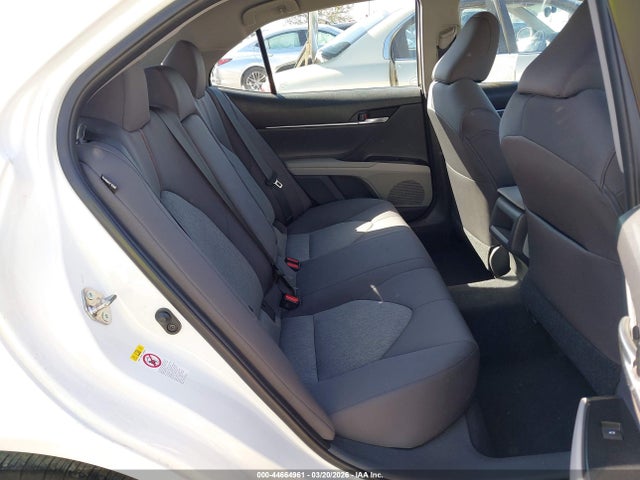 4T1B11HK3JU583848 Toyota CAMRY LE