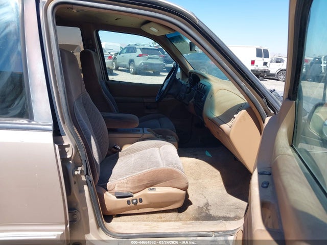 1996 FORD EXPLORER 1FMDU32P1TZA25955 Photo 4