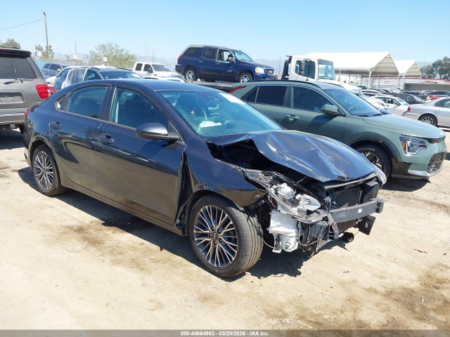 3KPF24AD3LE255587 KIA Forte Lxs