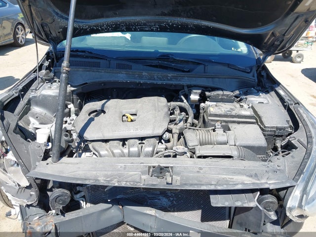 3KPF24AD3LE255587 KIA Forte Lxs