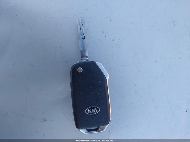 3KPF24AD3LE255587 KIA Forte Lxs