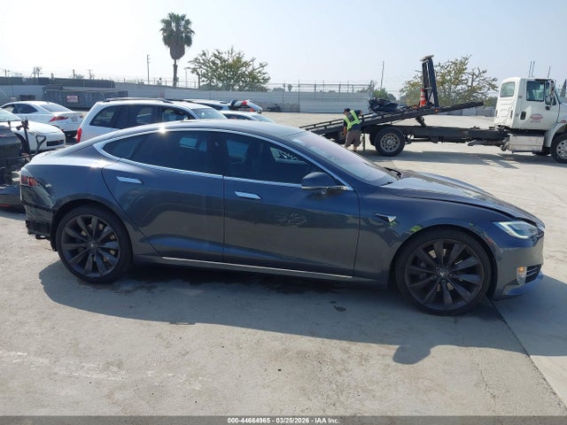 Продаж на аукціоні авто 2017 Tesla Model S 60/75, vin: 5YJSA1E18HF210971, номер лоту: 44664965