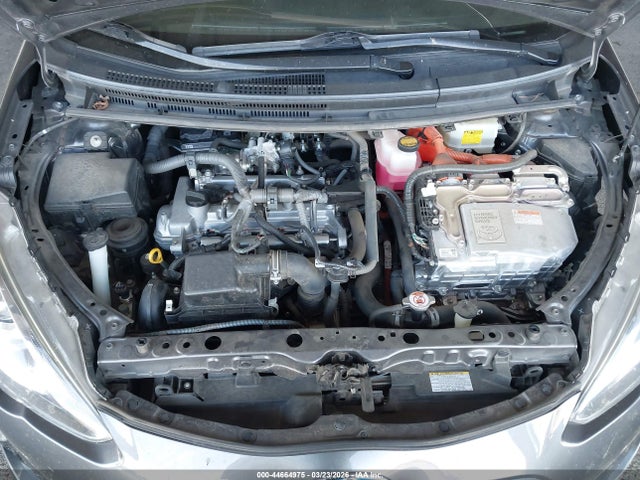 JTDKDTB35H1591423 Toyota Prius C Two
