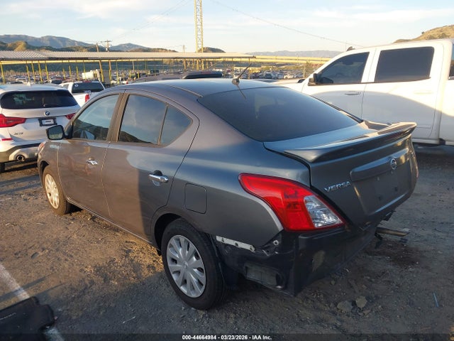 3N1CN7AP8JL801477 Nissan Versa 1.6 Sv