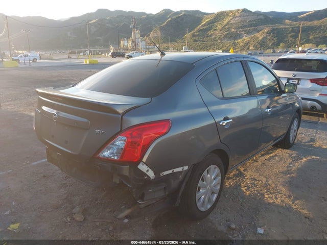 3N1CN7AP8JL801477 Nissan Versa 1.6 Sv