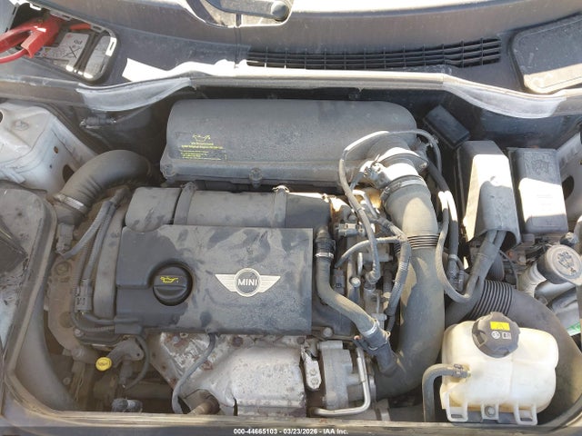 2015 MINI COUNTRYMAN WMWZC3C55FWT06699 Photo 9