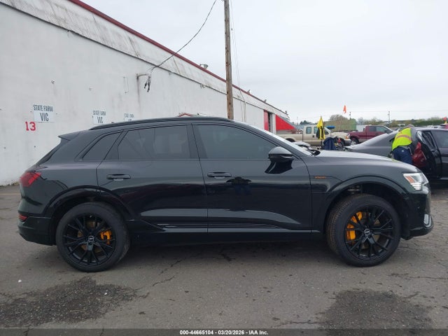 Продажа на аукционе авто 2022 Audi E-tron Chronos Quattro, vin: WA1VABGEXNB015255, номер лота: 44665104