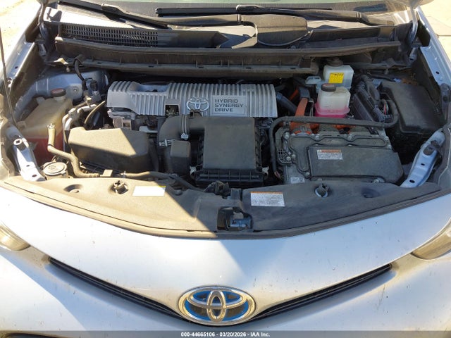 JTDZN3EUXGJ046073 Toyota Prius V Four