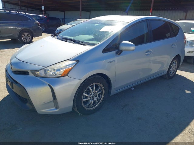 JTDZN3EUXGJ046073 Toyota Prius V Four
