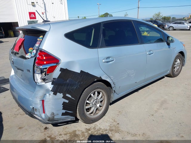 JTDZN3EUXGJ046073 Toyota Prius V Four