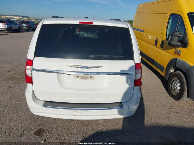 44665126 :رقم المزاد ، 2C4RC1BG6GR205997 vin ، 2016 Chrysler Town & Country Touring مزاد بيع