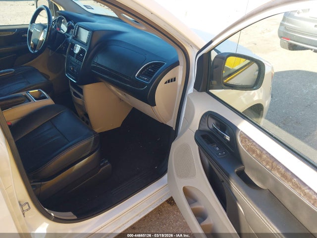 44665126 :رقم المزاد ، 2C4RC1BG6GR205997 vin ، 2016 Chrysler Town & Country Touring مزاد بيع