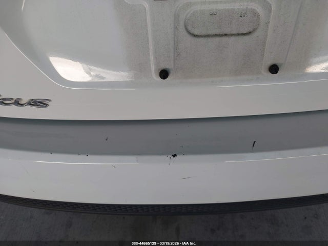 1FADP3F21HL300119 Ford FOCUS SE