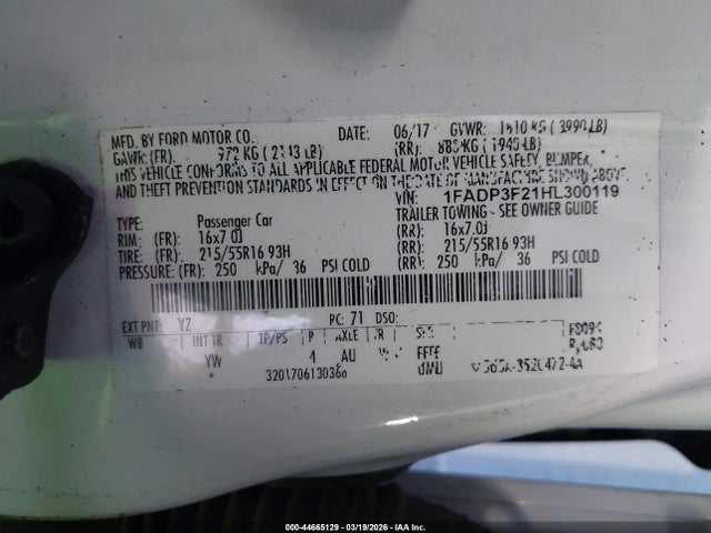 1FADP3F21HL300119 Ford FOCUS SE