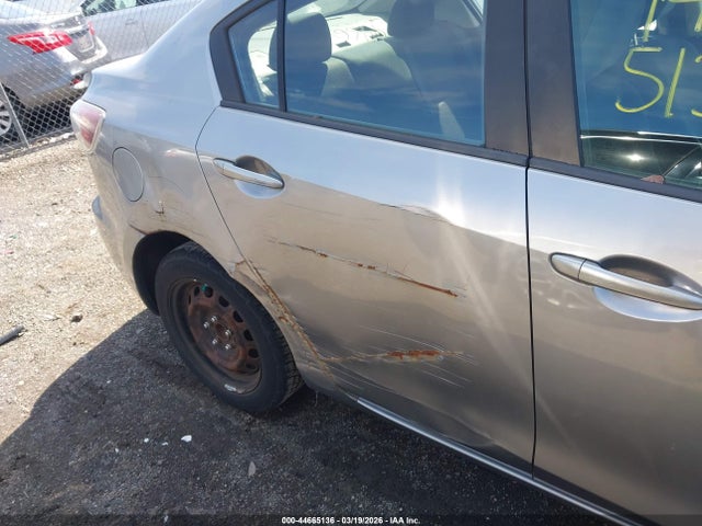 44665136 :رقم المزاد ، JM1BL1U80D1705418 vin ، 2013 Mazda Mazda3 I Sport مزاد بيع