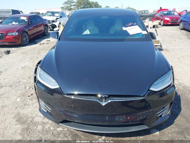 2018 Tesla Model X 100d/75d/p100d მანქანა იყიდება აუქციონზე, vin: 5YJXCAE23JF089345, აუქციონის ნომერი: 44665157