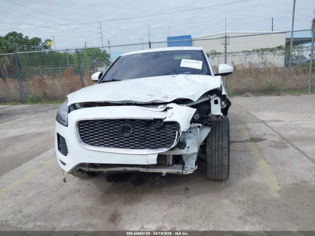 2018 JAGUAR E-PACE SADFP2FX9J1Z24815 Photo 5