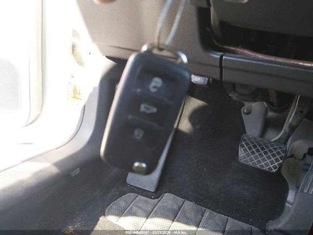 Продажа на аукционе авто 2011 Volkswagen Golf 2.5l 2-door, vin: WVWBB7AJXBW334684, номер лота: 44665167