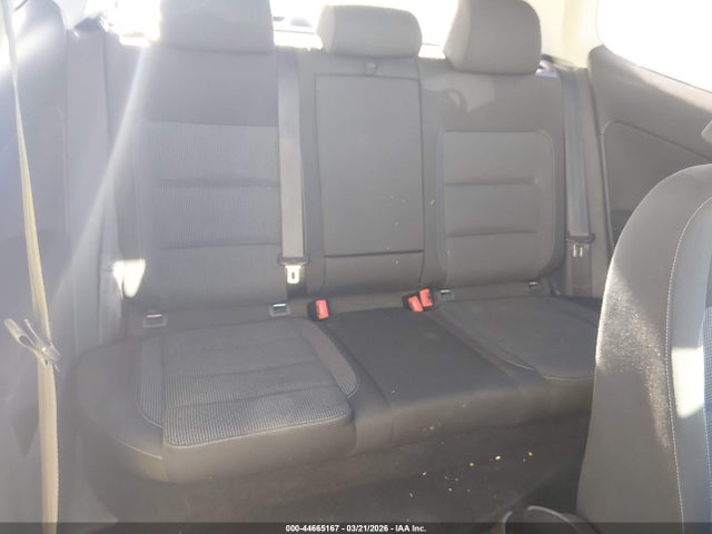 Продажа на аукционе авто 2011 Volkswagen Golf 2.5l 2-door, vin: WVWBB7AJXBW334684, номер лота: 44665167