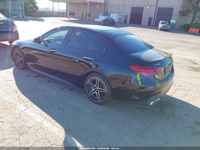 W1KAF4GB0NR010568 Mercedes-Benz C 300 Sedan