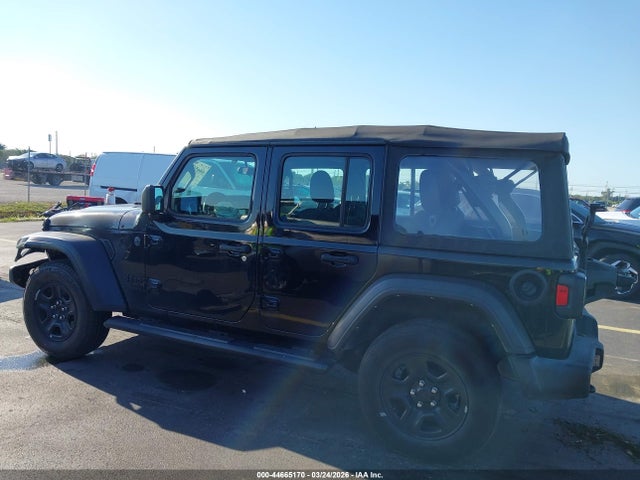 44665170 :رقم المزاد ، 1C4HJXDG4NW180166 vin ، 2022 Jeep Wrangler Unlimited Sport 4x4 مزاد بيع