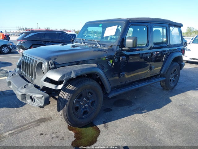 44665170 :رقم المزاد ، 1C4HJXDG4NW180166 vin ، 2022 Jeep Wrangler Unlimited Sport 4x4 مزاد بيع
