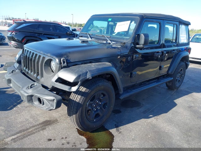 44665170 :رقم المزاد ، 1C4HJXDG4NW180166 vin ، 2022 Jeep Wrangler Unlimited Sport 4x4 مزاد بيع