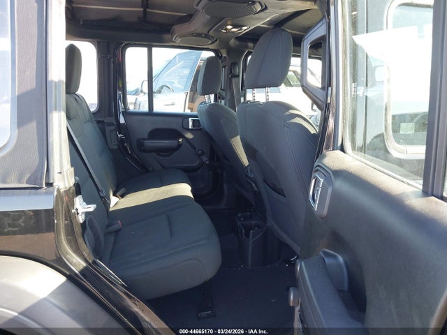 44665170 :رقم المزاد ، 1C4HJXDG4NW180166 vin ، 2022 Jeep Wrangler Unlimited Sport 4x4 مزاد بيع