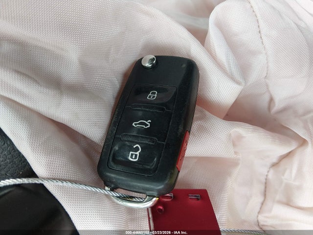 2013 VOLKSWAGEN PASSAT 1VWBP7A30DC148706 Photo 10