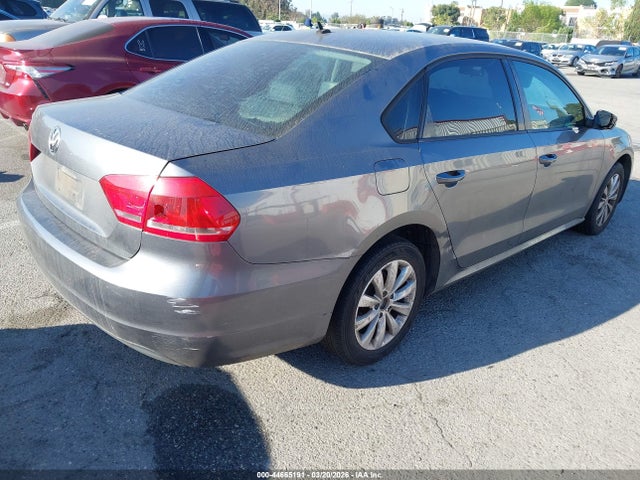 Продажа на аукционе авто 2013 Volkswagen Passat S, vin: 1VWAP7A39DC033775, номер лота: 44665191