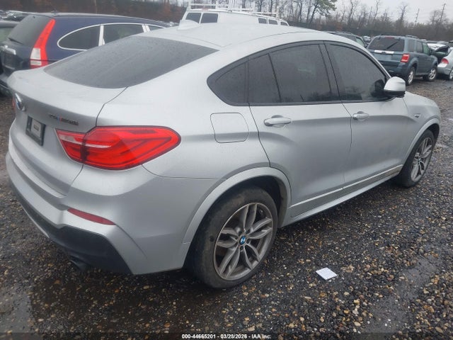 2018 BMW X4 5UXXW7C52J0W65284 Photo 3