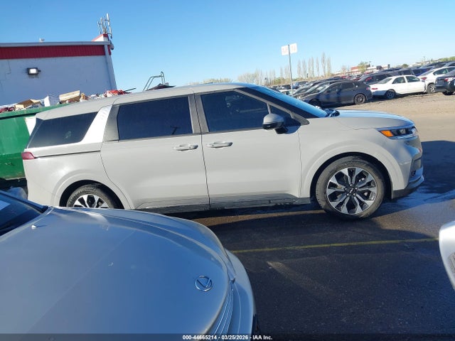 KNDNC5H35N6087746 KIA Carnival Mpv Ex