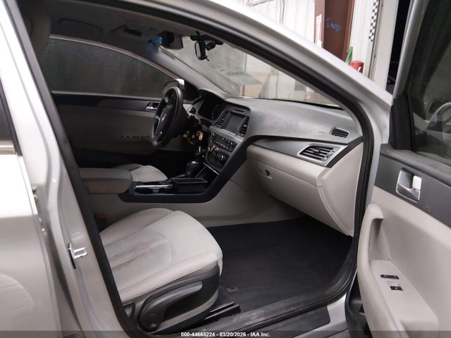 Hyundai SONATA SE 2016 5NPE24AF6GH410941 Image 5