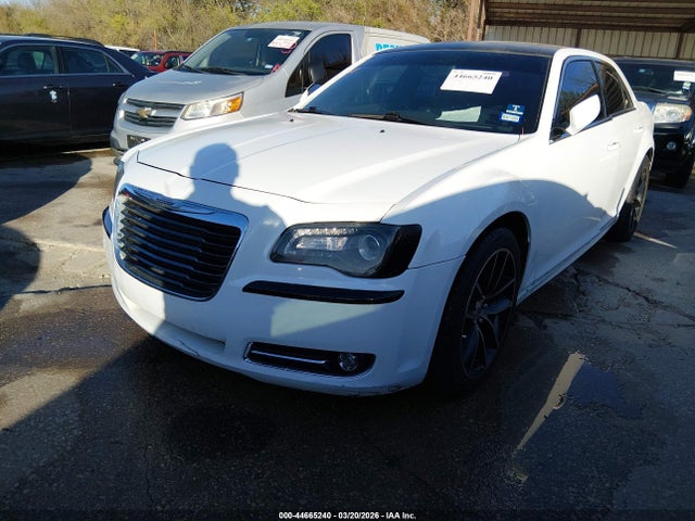 2013 CHRYSLER 300 2C3CCABG3DH576269 Photo 1