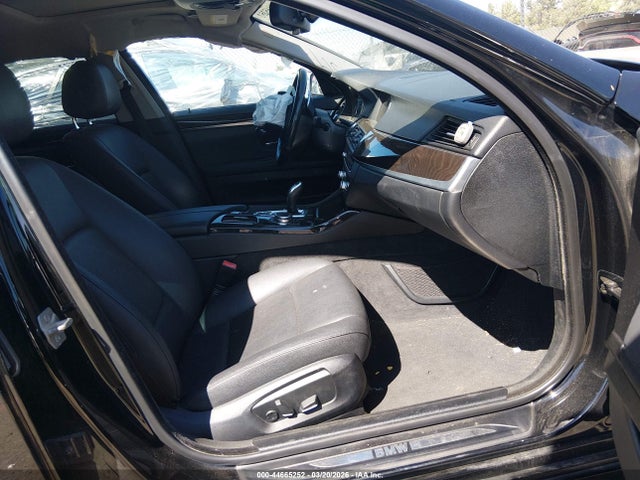 44665252 :رقم المزاد ، WBA5A5C54GD528101 vin ، 2016 Bmw 528i مزاد بيع