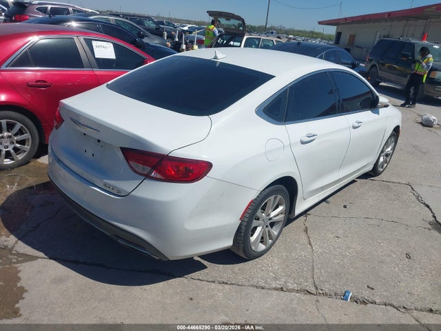 2015 CHRYSLER 200 1C3CCCCG0FN514347 Photo 3