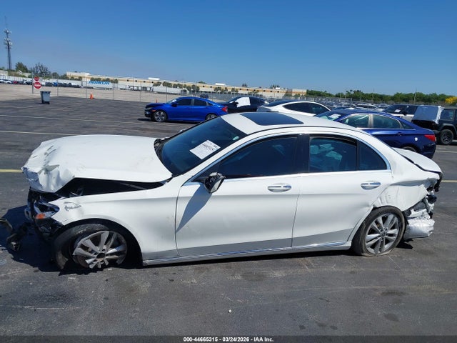 44665315 :رقم المزاد ، 55SWF8DB6KU294784 vin ، 2019 Mercedes-benz C 300 مزاد بيع
