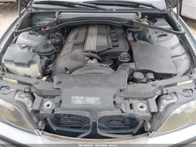 2004 Bmw 330i მანქანა იყიდება აუქციონზე, vin: WBAEV534X4KM37255, აუქციონის ნომერი: 44665357