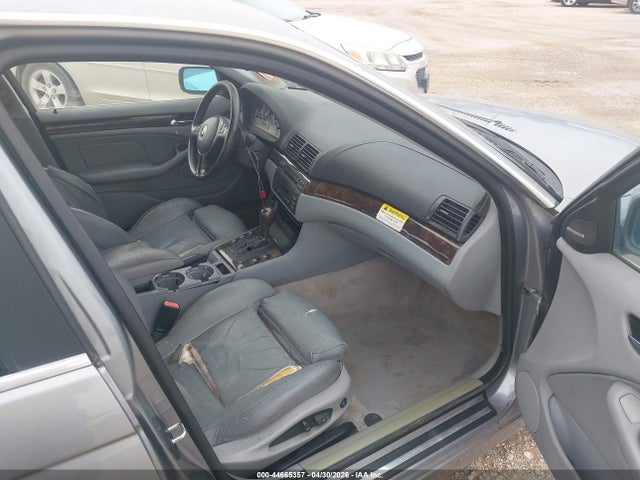 2004 Bmw 330i მანქანა იყიდება აუქციონზე, vin: WBAEV534X4KM37255, აუქციონის ნომერი: 44665357