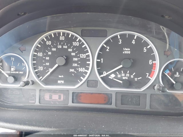 2004 Bmw 330i მანქანა იყიდება აუქციონზე, vin: WBAEV534X4KM37255, აუქციონის ნომერი: 44665357
