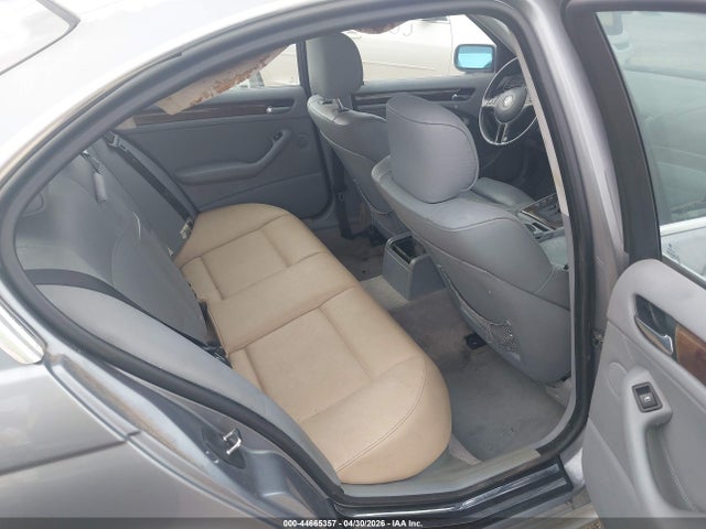 2004 Bmw 330i მანქანა იყიდება აუქციონზე, vin: WBAEV534X4KM37255, აუქციონის ნომერი: 44665357
