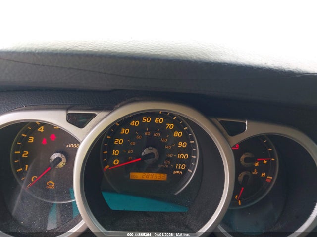 2005 TOYOTA 4RUNNER JTEZU17R550046884 Photo 6