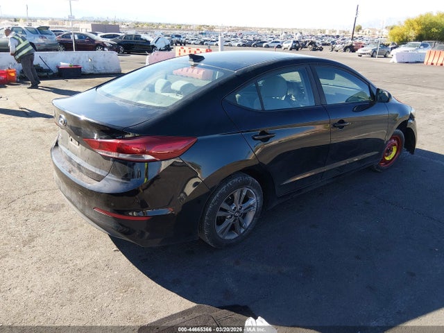 KMHD84LF7HU106141 Hyundai ELANTRA SE