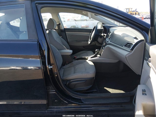 KMHD84LF7HU106141 Hyundai ELANTRA SE