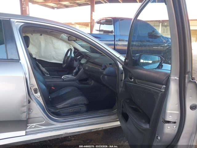 Honda Civic Touring 2016 19XFC1F92GE030292 Image 5