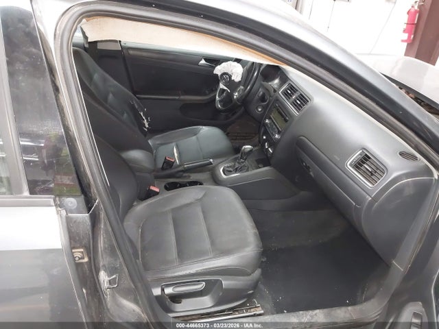 2011 Volkswagen Jetta 2.5l Se მანქანა იყიდება აუქციონზე, vin: 3VWDZ7AJ5BM317597, აუქციონის ნომერი: 44665373
