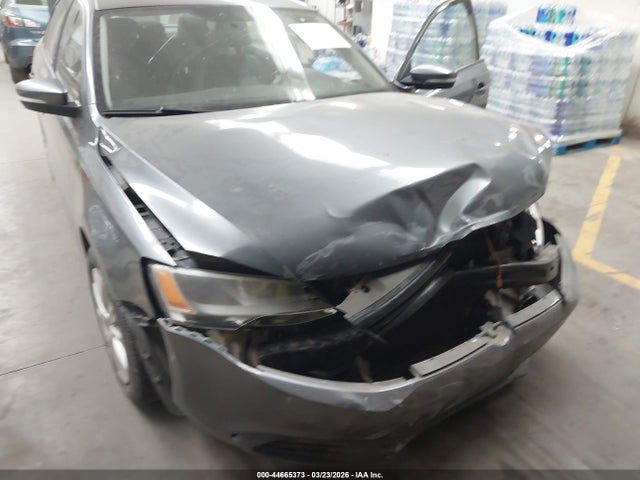 2011 Volkswagen Jetta 2.5l Se მანქანა იყიდება აუქციონზე, vin: 3VWDZ7AJ5BM317597, აუქციონის ნომერი: 44665373