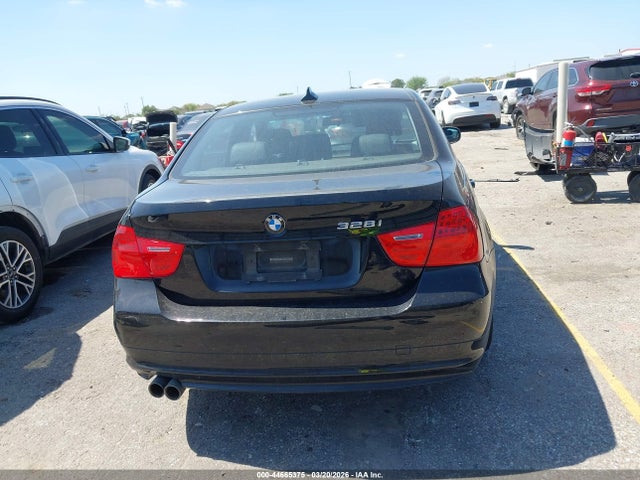 44665375 :رقم المزاد ، WBAPH57579NM33964 vin ، 2009 Bmw 328i مزاد بيع