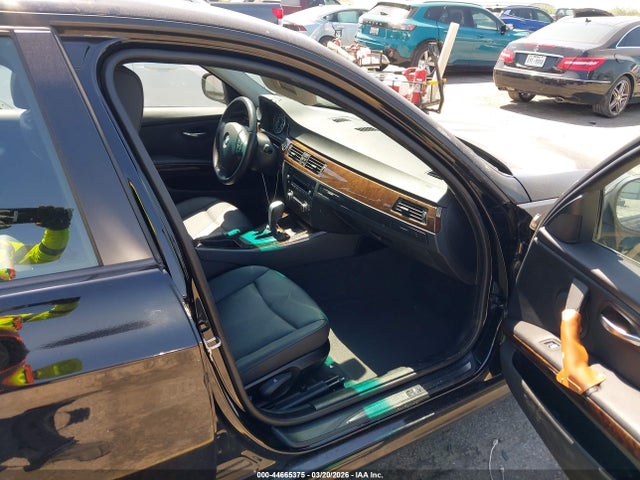 44665375 :رقم المزاد ، WBAPH57579NM33964 vin ، 2009 Bmw 328i مزاد بيع